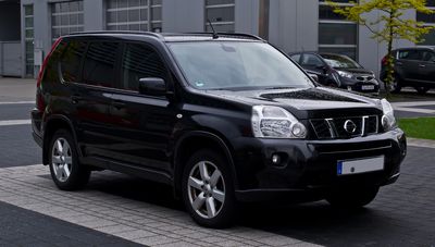 Автостекла Nissan X-Trail II c установкой в Москве